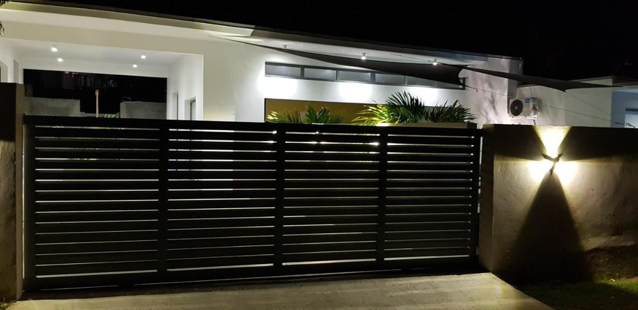 Palm Villas Sainte-Anne  Bagian luar foto