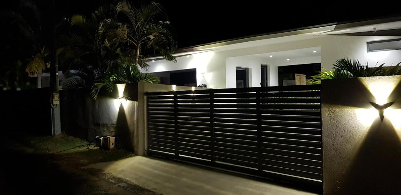 Palm Villas Sainte-Anne  Bagian luar foto